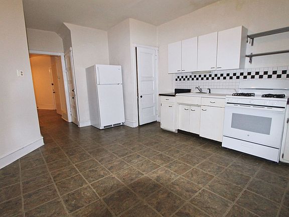 3rd image of 6335 Greene St APT 1