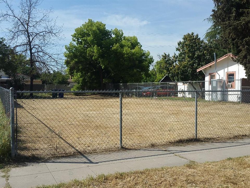 1st image of 3810 E Illinois Ave
