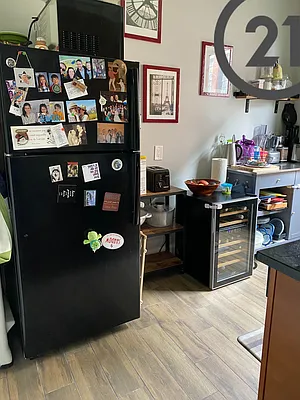 Rented by Century 21 Unique Realty | media 2