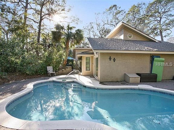 2nd image of 5 Sea Ln