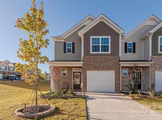 8007 Scarlet Maple Ln, Tega Cay, SC 29708