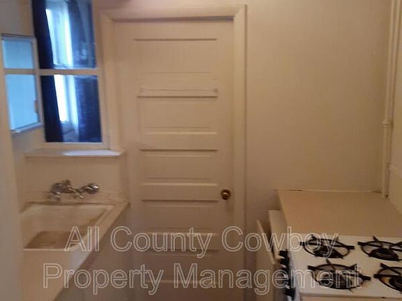 3rd image of 769 N 8th St #4