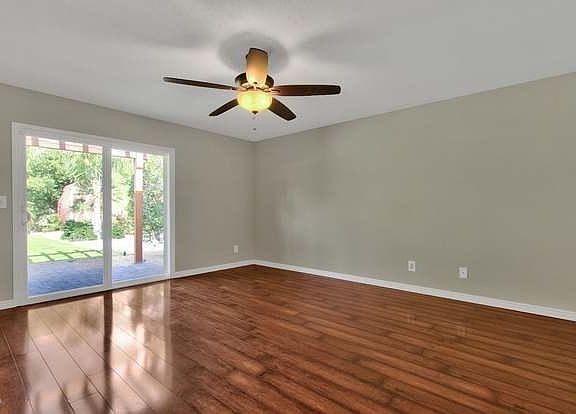 3rd image of 5448 E Beck Ln