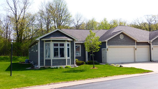 1st image of 1711 Woodsview Dr
