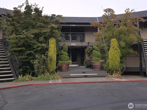 1425 S Puget Drive #211, Renton, WA 98055