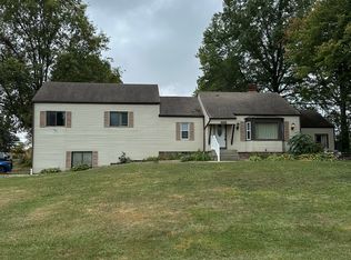 9306 Beech St NE, Louisville, OH 44601
