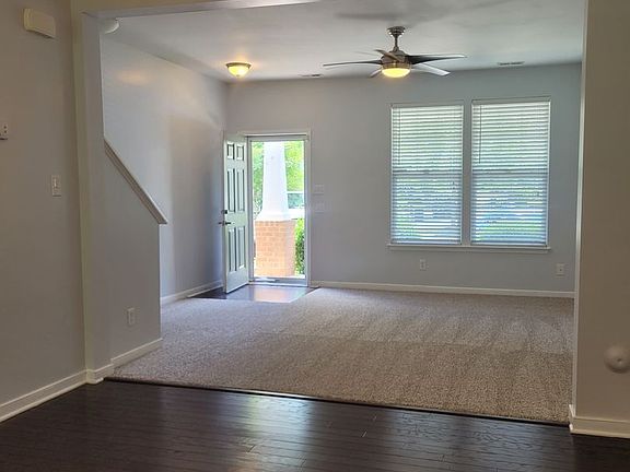 5th image of 3224 Kenton Ct