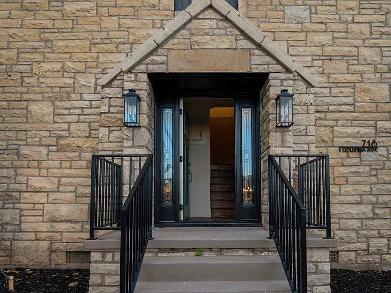 718 S Columbia Ave #A — Photo 49