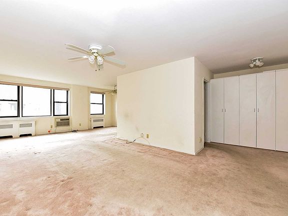 3rd image of 4 Birchwood Ct APT 2F