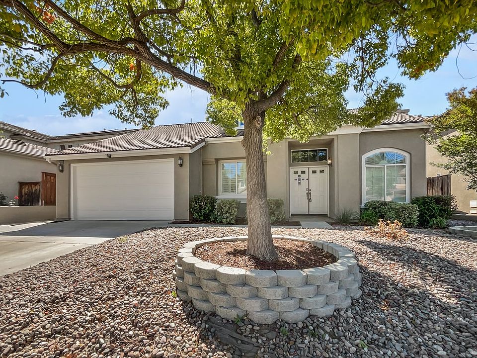 1st image of 36064 Madora Dr