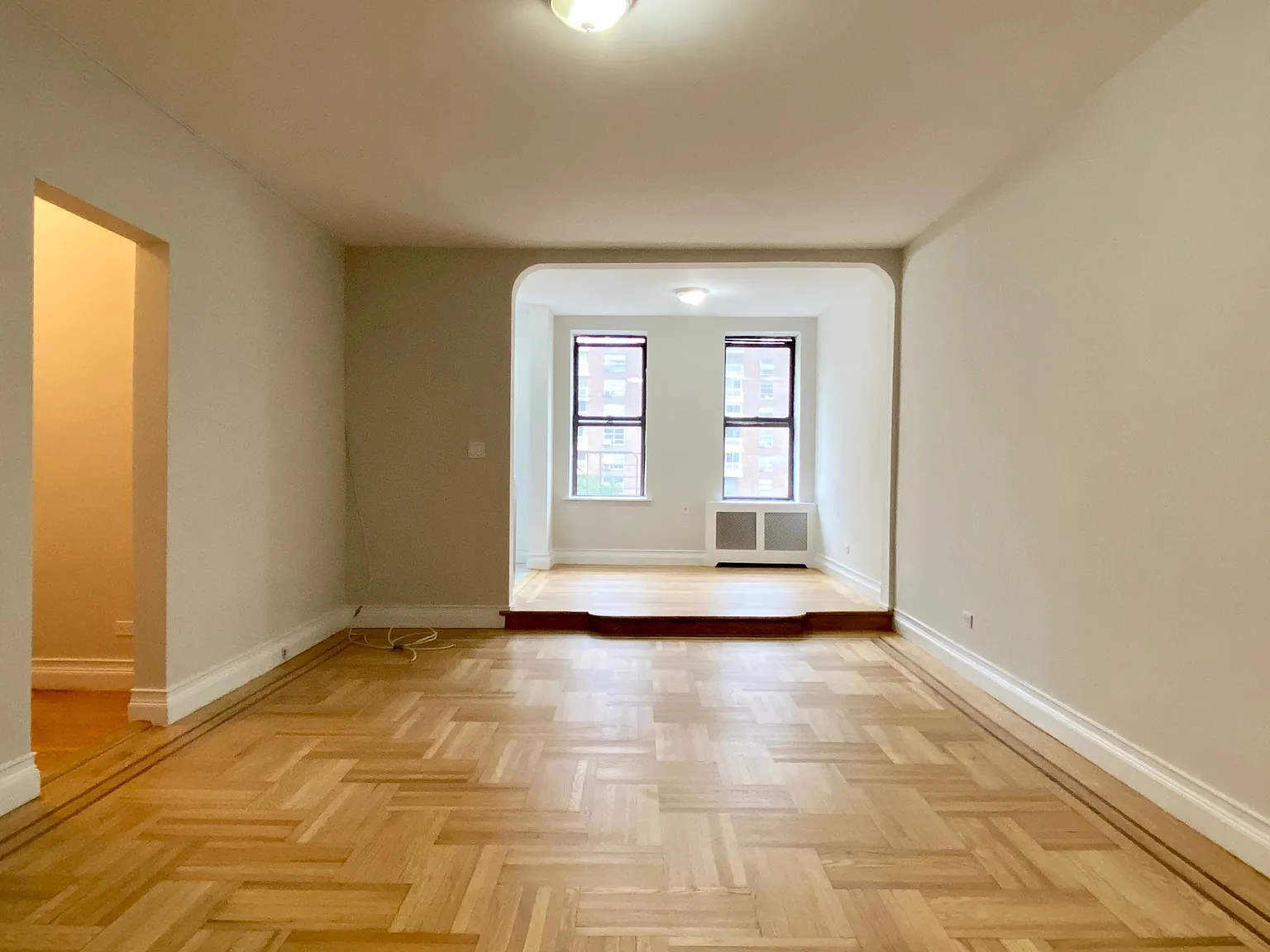 3111 Broadway — Photo 1