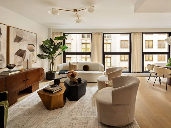 16 West 18th Street image 2 of 10