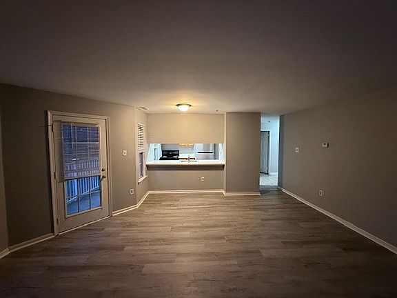 5th image of 1005 Willings Way