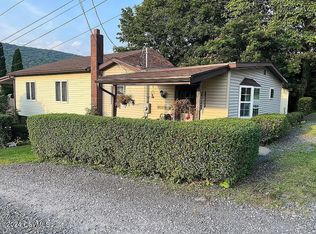 122 A St, Coal Township, PA 17866
