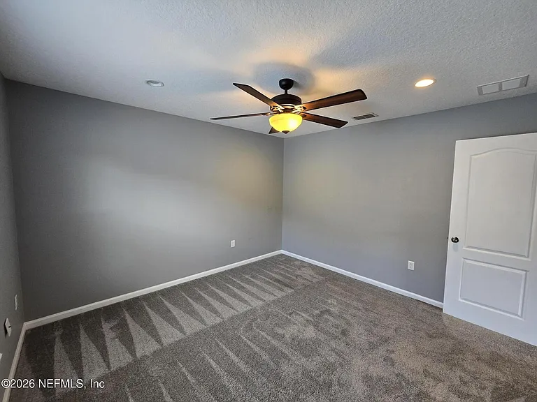180 Thornloe Dr — Photo 33