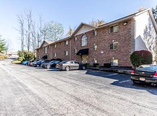 5787 Brett Michael Ln APT 2, Belleville, IL 62223