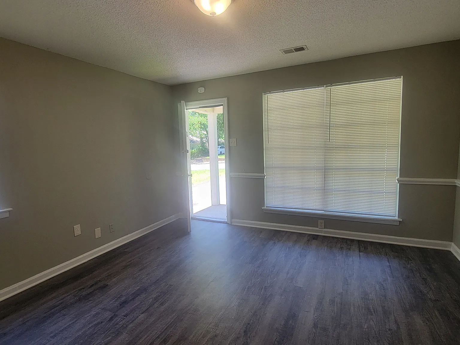 Cozy 2-Bed, 1 Bath Duplex with Unique Touches & Great Vibes! — Photo 3