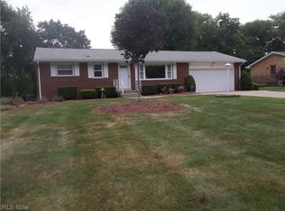4905 Menlough Wood Dr NW, Canton, OH 44708