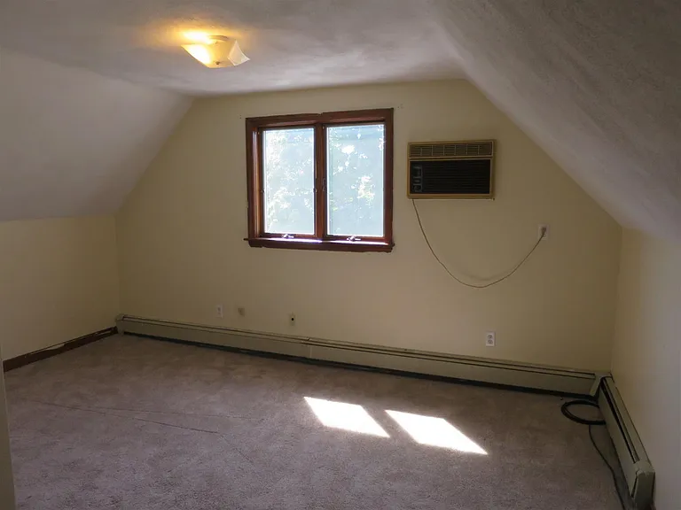 1 Winchester Pl — Photo 13
