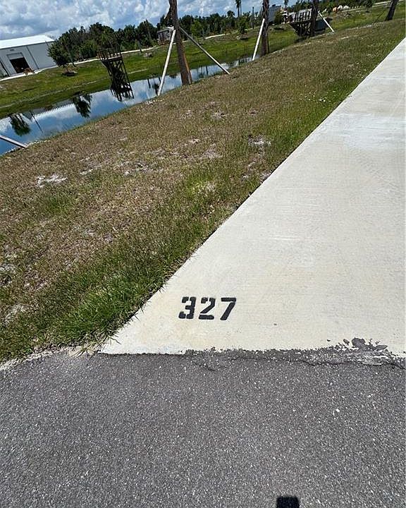 1st image of 327 Sovereign ST