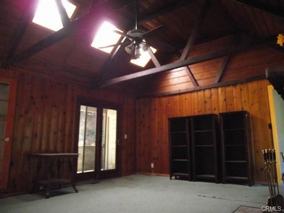 4th image of 379 Redwood Dr