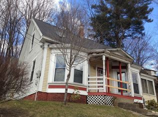 582 Central St, Franklin, NH 03235