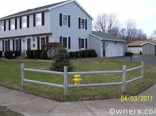 12 Brentfield Cir, Rochester, NY 14617