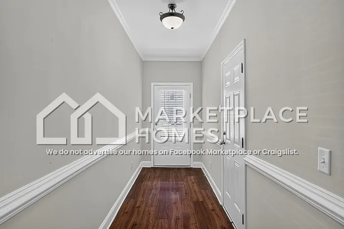 3 bed, 2.5 bath, 1750 sqft, $2,100 — Photo 4