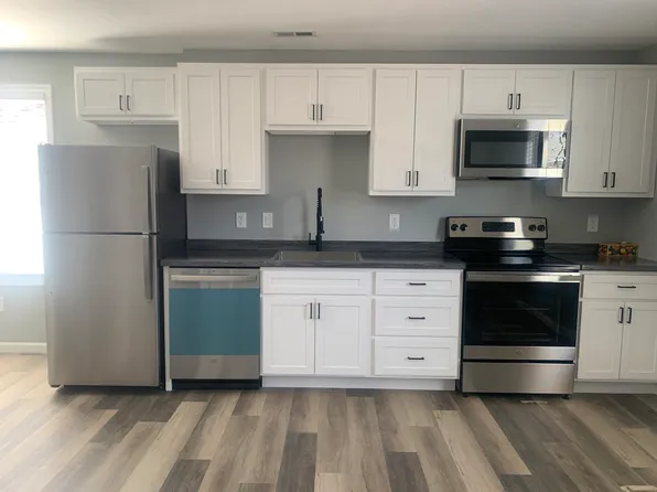 1 Holding Ln, Crystal City, MO