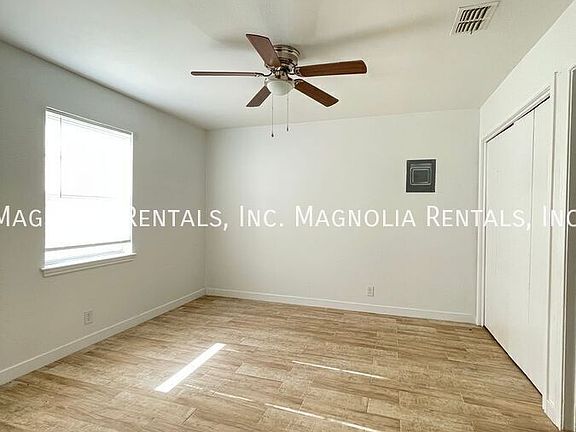 5th image of 2218 Bell St #14