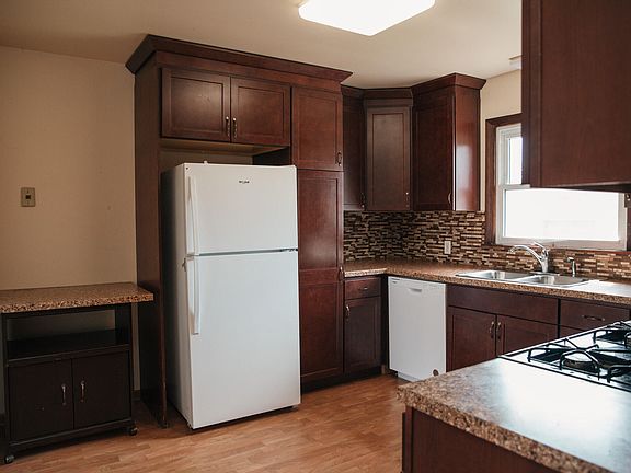 2nd image of 4556 River Bend Dr SW