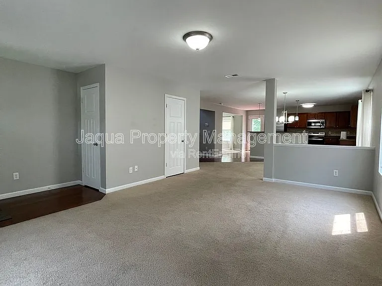 7457 Brindle Trl — Photo 3