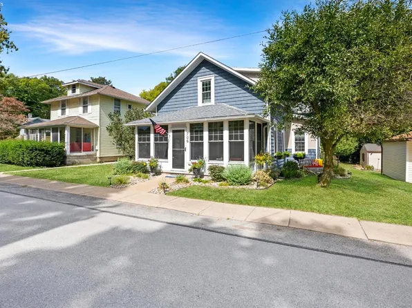 706 Prairie St, Lakeside Marblehead, OH 43440