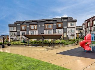 560 NE Daisy Walk, Issaquah, WA 98029