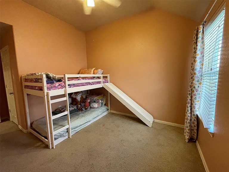 2318 Patriot — Photo 17