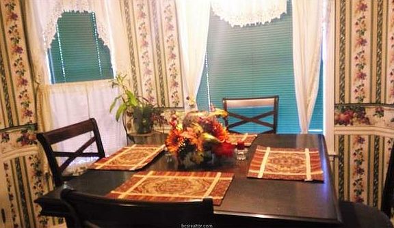 5th image of 8551 McAllester Ln