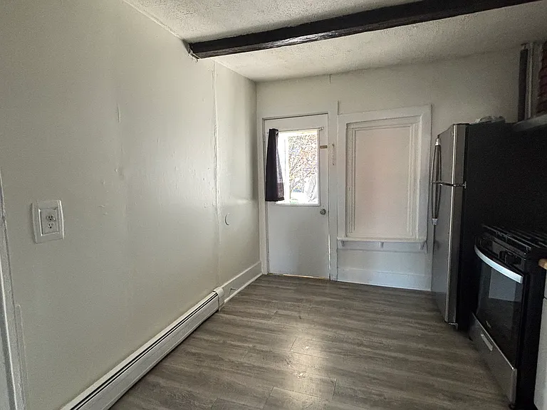 90 William St #2 — Photo 3
