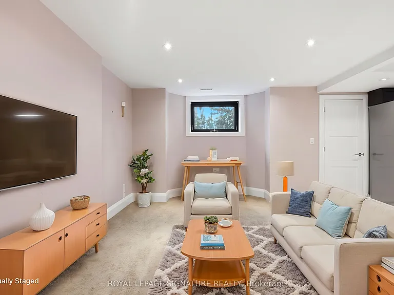 64 Four Oaks Gate #BASEMENT — Photo 1
