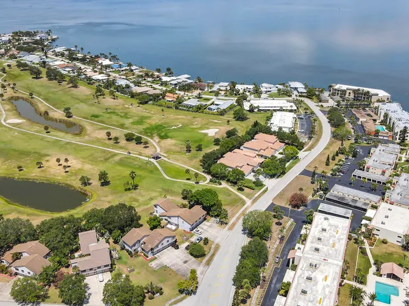 1518 Minutemen Cswy APT 16, Cocoa Beach, FL 32931