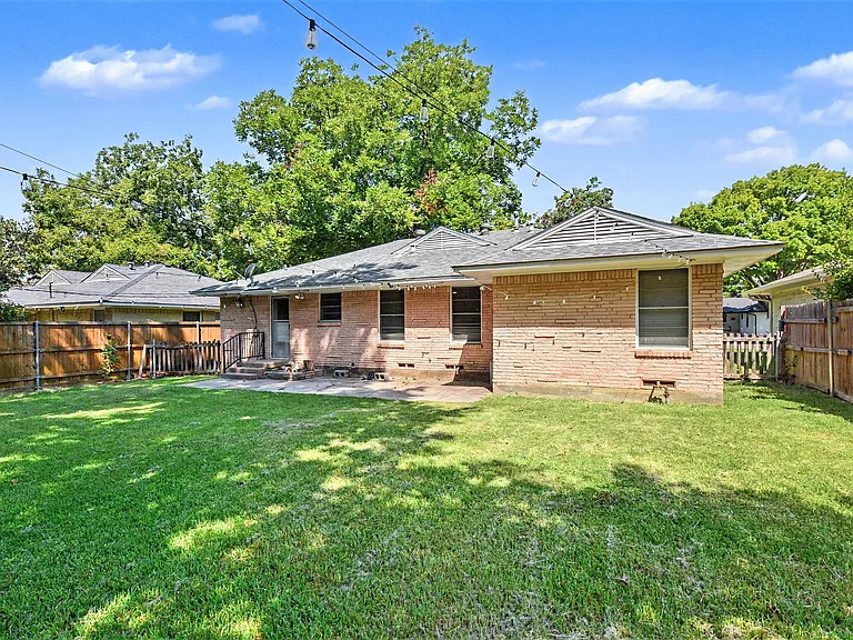 10028 San Lorenzo Dr — Photo 23