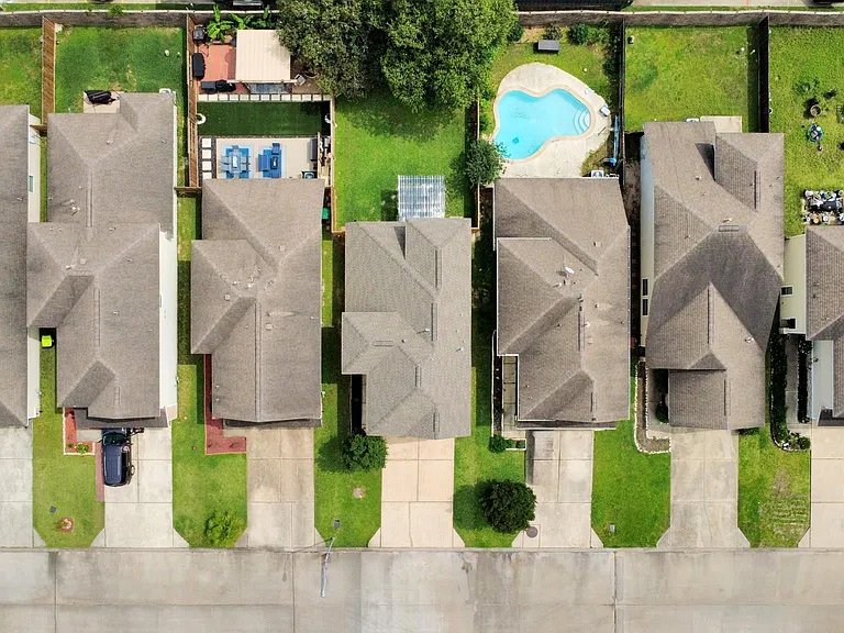 8919 Windfern Trace Dr — Photo 36