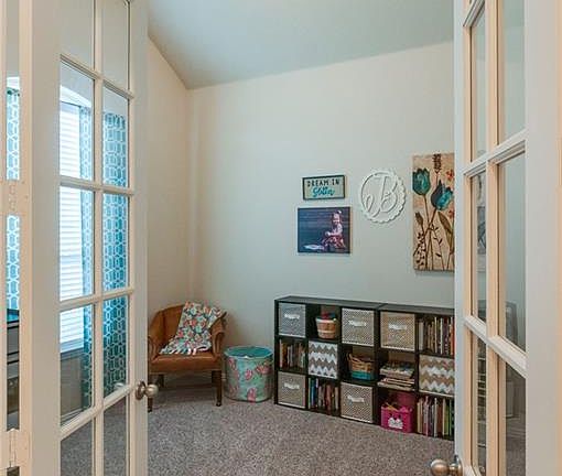 5th image of 1117 Crest Breeze Dr