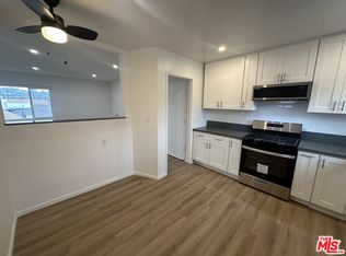2530 Carmona Ave, Los Angeles, CA 90016