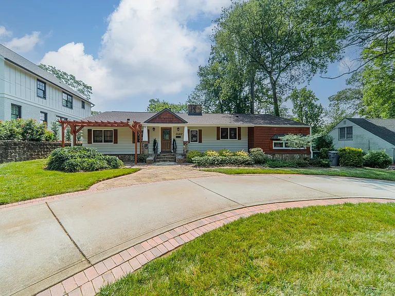 3147 Windsor Dr — Photo 52