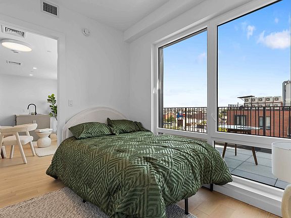 5th image of 1211 Fulton St #Penthouse 2