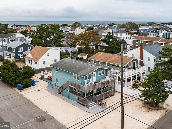 3rd image of 2014 S Bay Ave