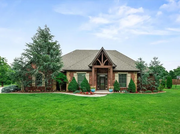 3812 Newburg Dr, Choctaw, OK 73020