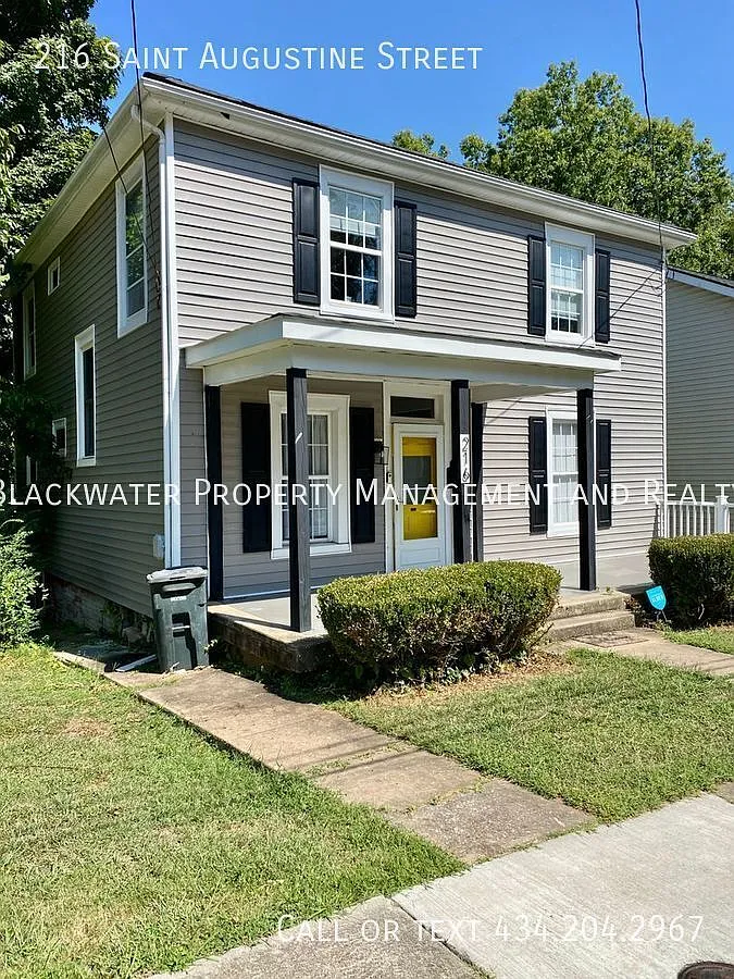 Adorable Four Bedroom Home in Lynchburg — Photo 1