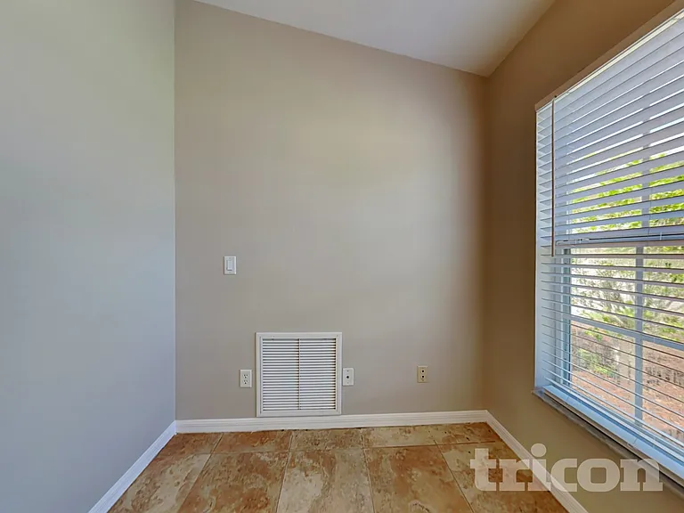 18291 Troon Ave — Photo 15
