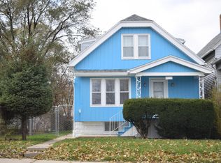 2713 S 9th Pl, Milwaukee, WI 53215